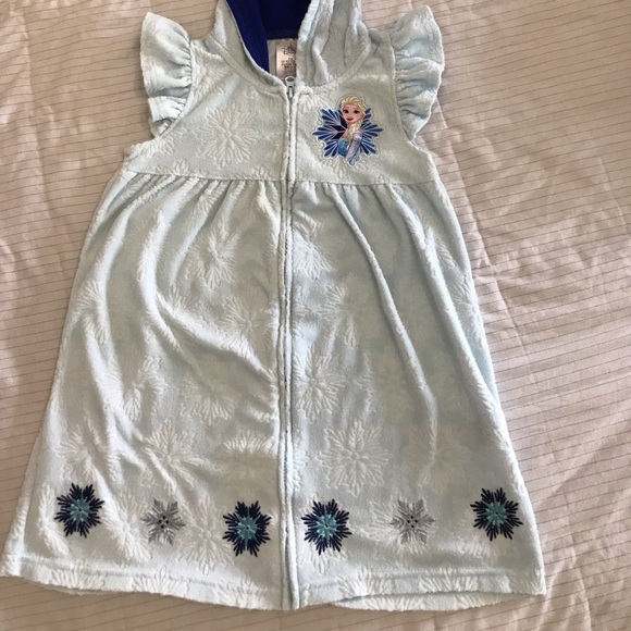Disney Other - Elsa (Frozen) Terri cloth coverup